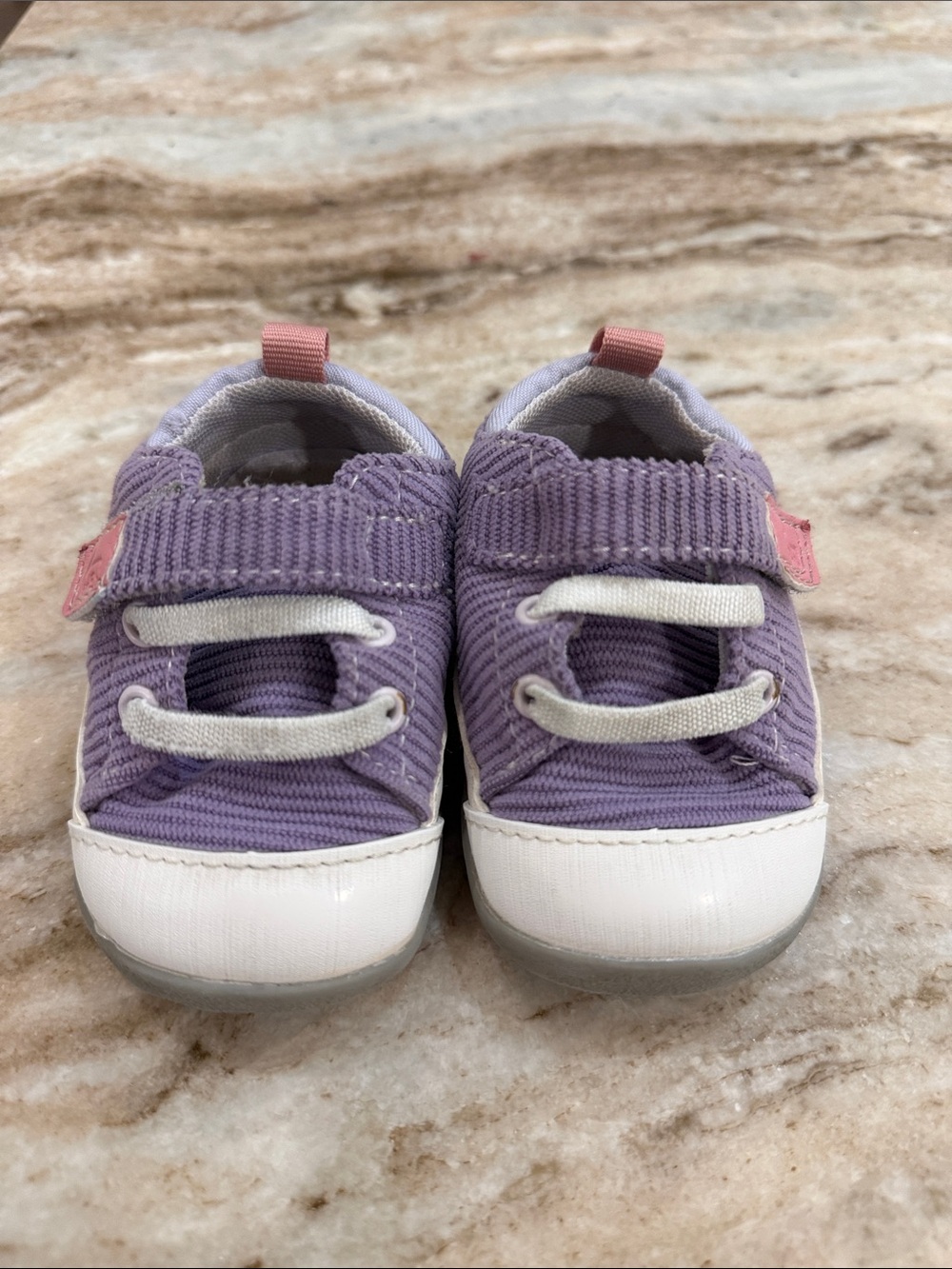 See Kai Run shoes size 4